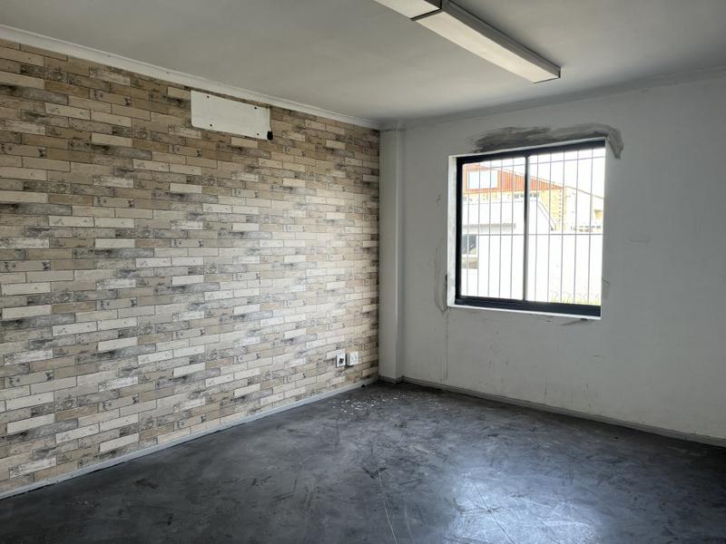 To Let commercial Property for Rent in Montague Gardens Western Cape